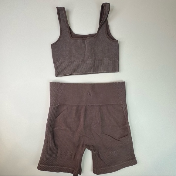 Joylab SET mocha brown ribbed Shorts and sports Bra - Picture 8 of 11